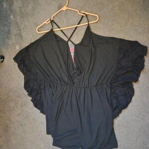 NWT  Plus Size Rosegal Black Butterfly Lace Edge Top  2X